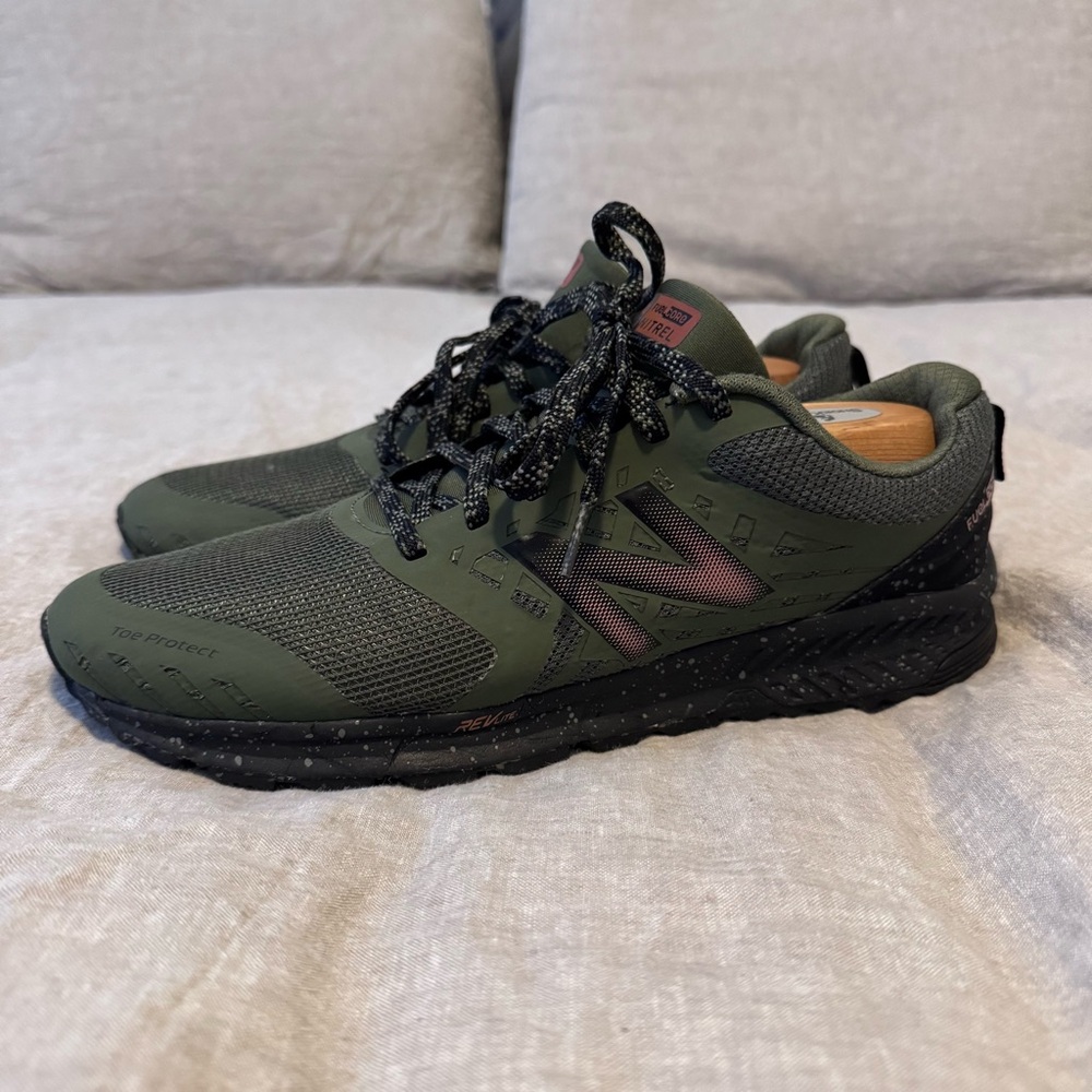 New Balance FuelCore NITREL Trail Running Shoes size 9.5 Mens